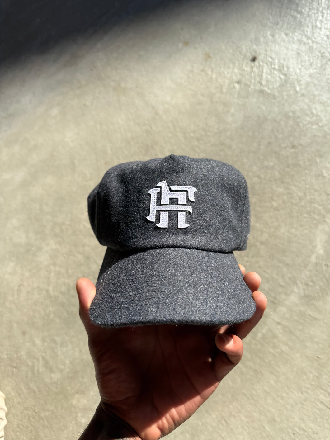 Vintage baseball cap (charcoal grey)